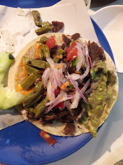 Tacos de asada "EL VIKINGO"